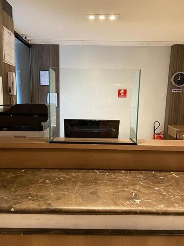 Summit Hotel Monaco Гуарульюс Екстер'єр фото